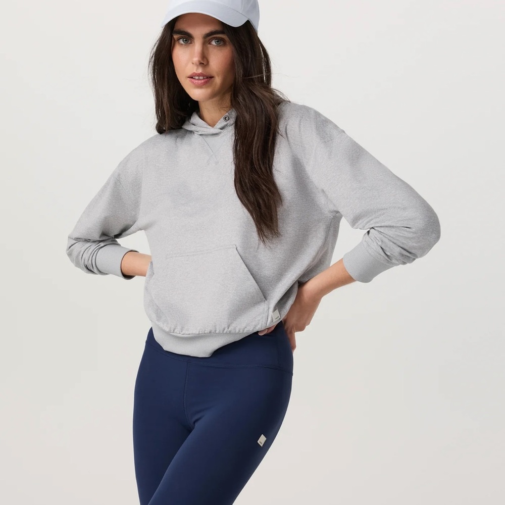 Like new- Vuori Grey Halo Modern Hoodie small